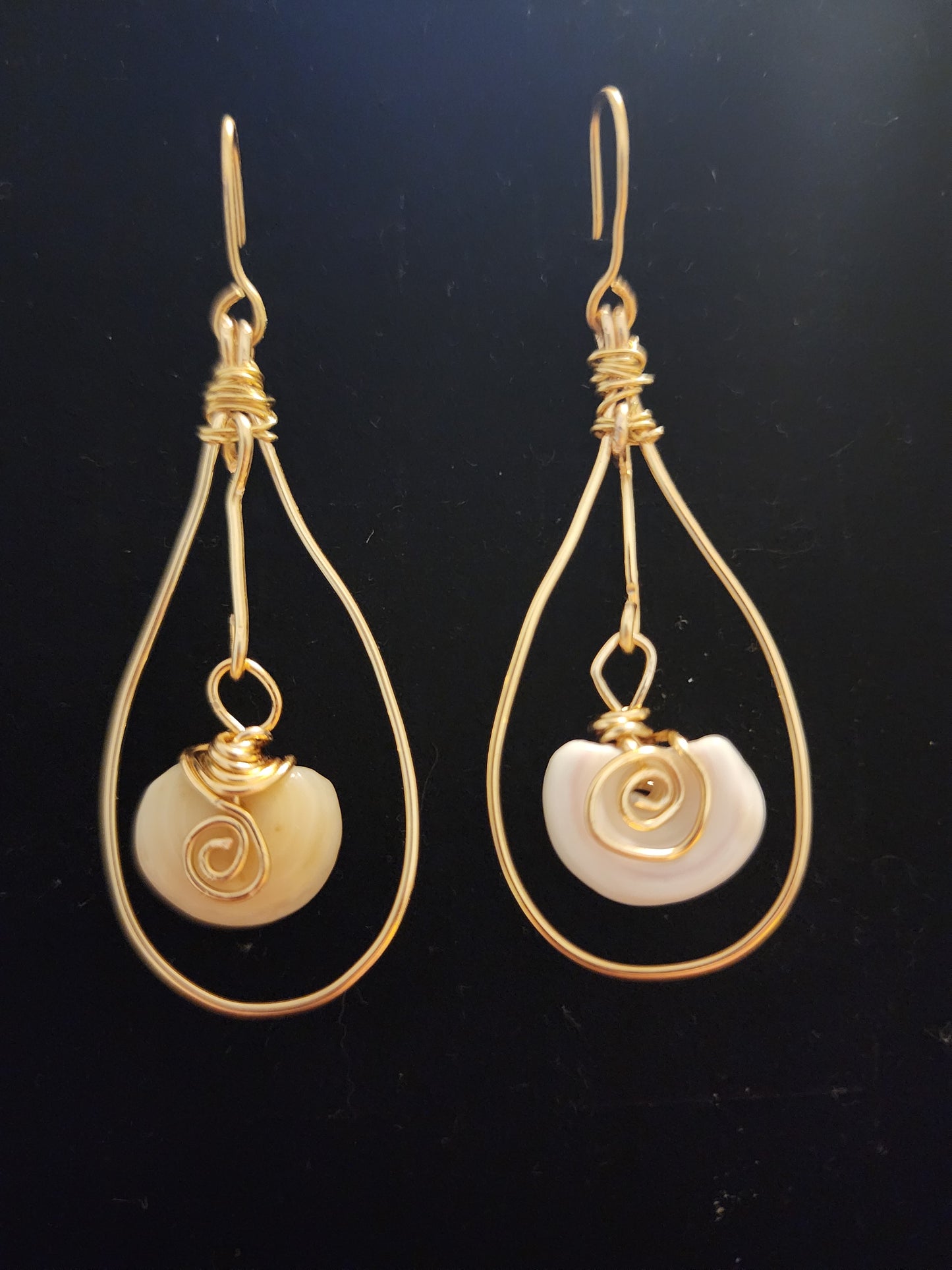 Front and Back of Earring 