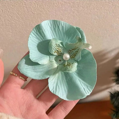 U'i Waiwai — Hawaiian Flower Side Bang Clip